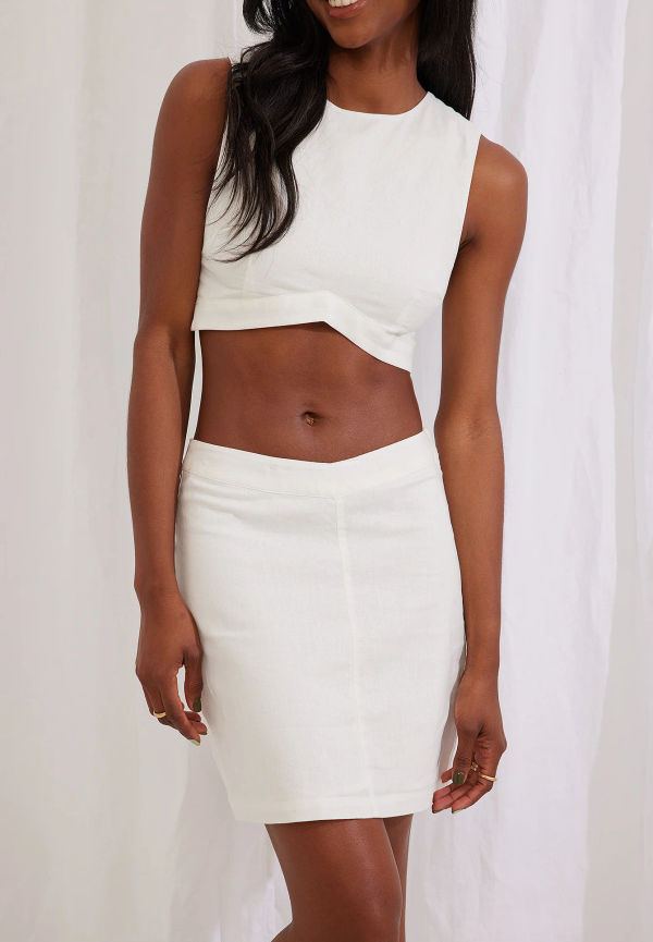 Belen Hostalet x NA-KD Linen Blend Mini Skirt - White