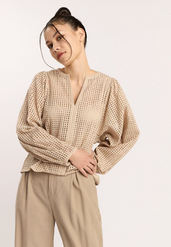 Blus med puffärm