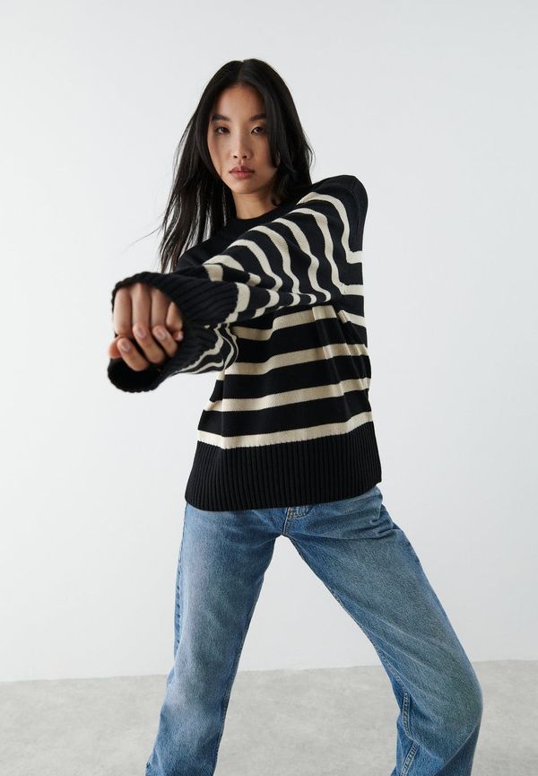 Disa knitted sweater
