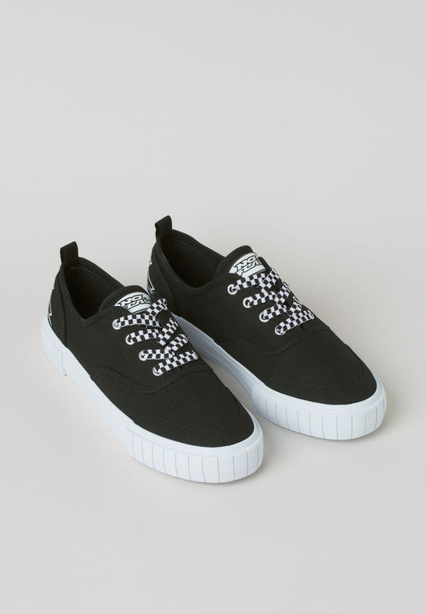 H & M - Låga canvassneakers - Svart
