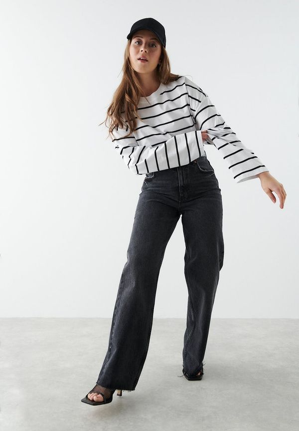 Idun petite straight jeans