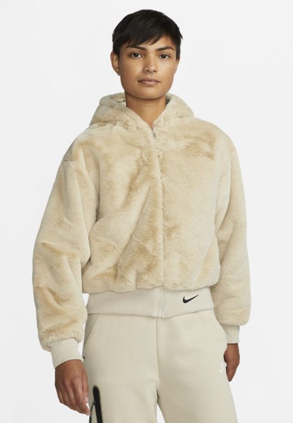 Jacka i fuskpäls Nike Sportswear Essentials för kvinnor - Brun