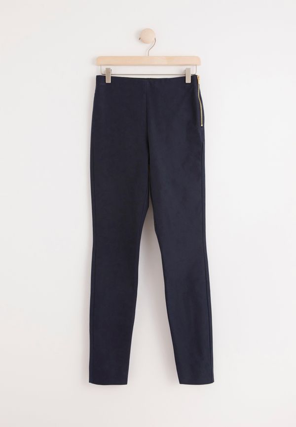 JONNA Marinblå slim high-waist byxa
