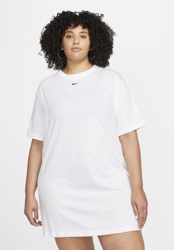 Klänning Nike Sportswear Essential för kvinnor - Vit