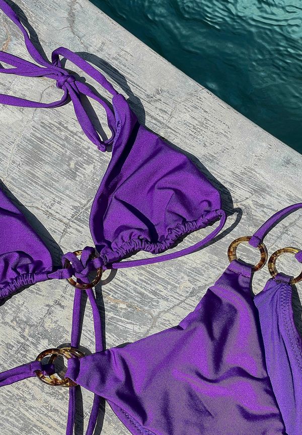 Melissa Bentsen x NA-KD Bikinitopp med ringdetalj - Purple
