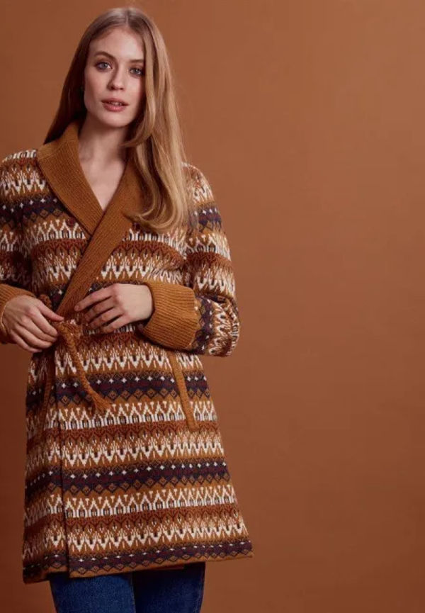 Mönsterstickad Cardigan - Scarlet Mustard