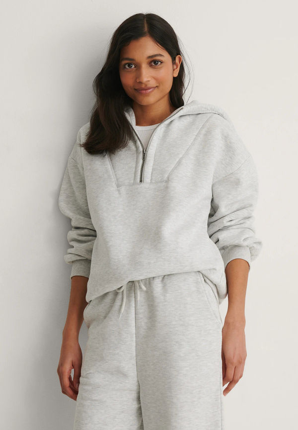 NA-KD Ekologisk hoodie med dragkedjedetalj - Grey