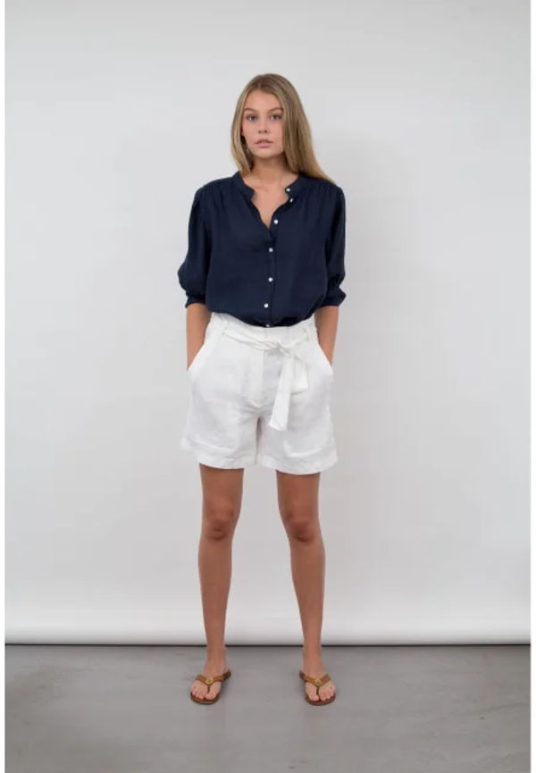 Nicolina Shorts