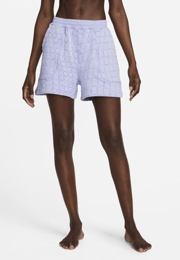 Shorts Nike Yoga Therma-FIT Luxe för kvinnor - Lila