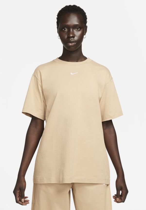 T-shirt Nike Sportswear Essential för kvinnor