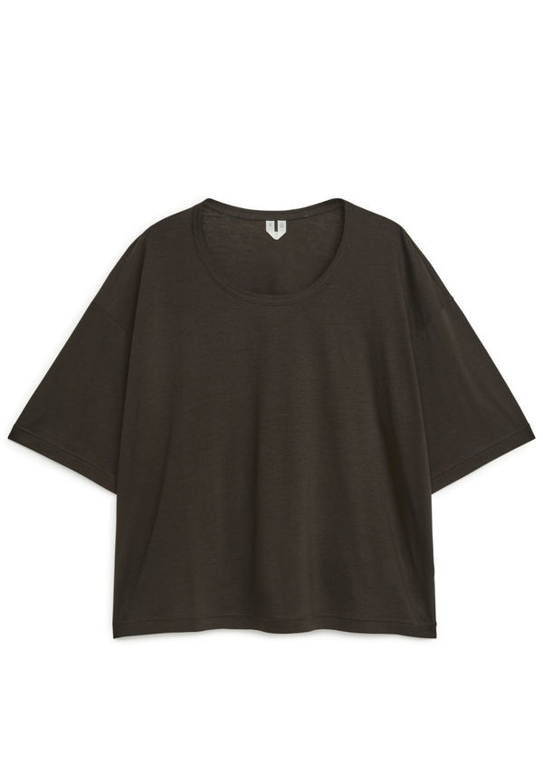 Wide-Fit T-Shirt - Brown