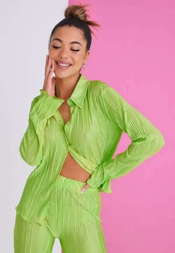 NLY Trend Flared Plissé Shirt Långärmade toppar Grön
