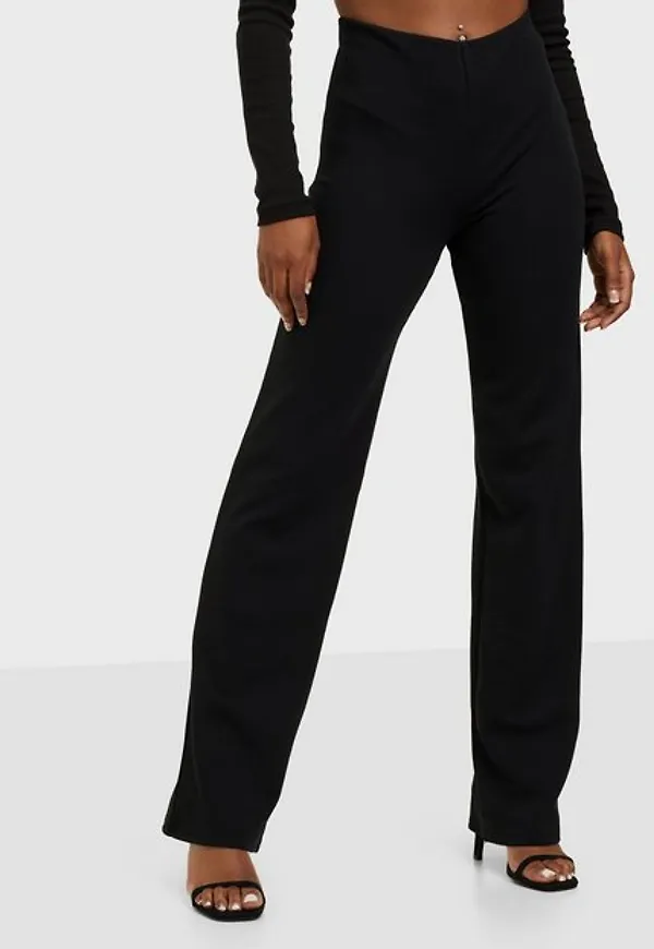 NLY One Mid Waist Straight Pant Byxor