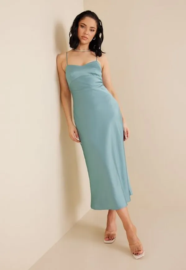True Decadence Satin Midi Dress Fodralklänningar