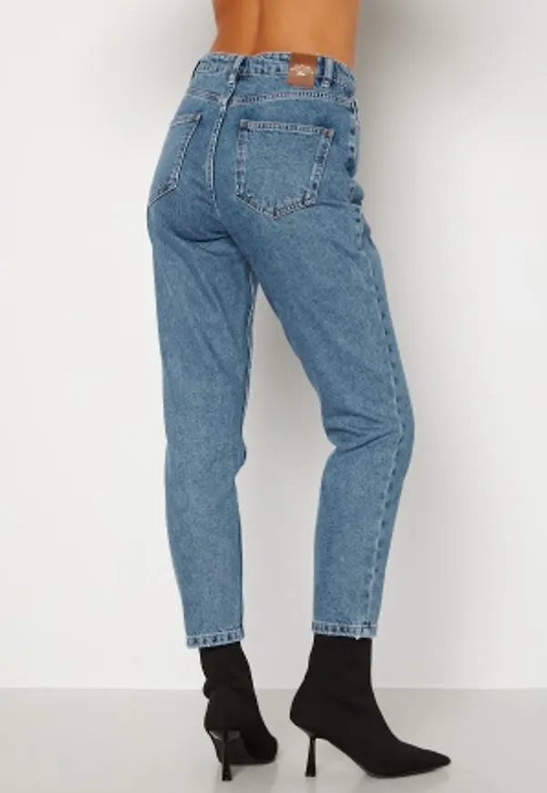 ONLY Jagger Life High Mom Ankle Medium Blue Denim 25/30