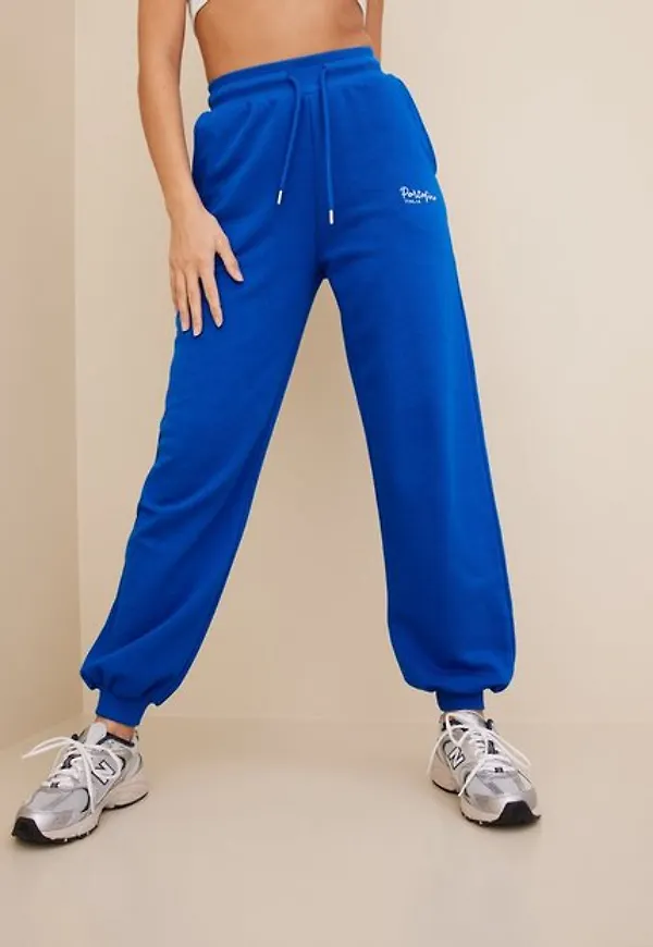 NLY Trend Embroidery Sweat Pants Mjukisbyxor Blå