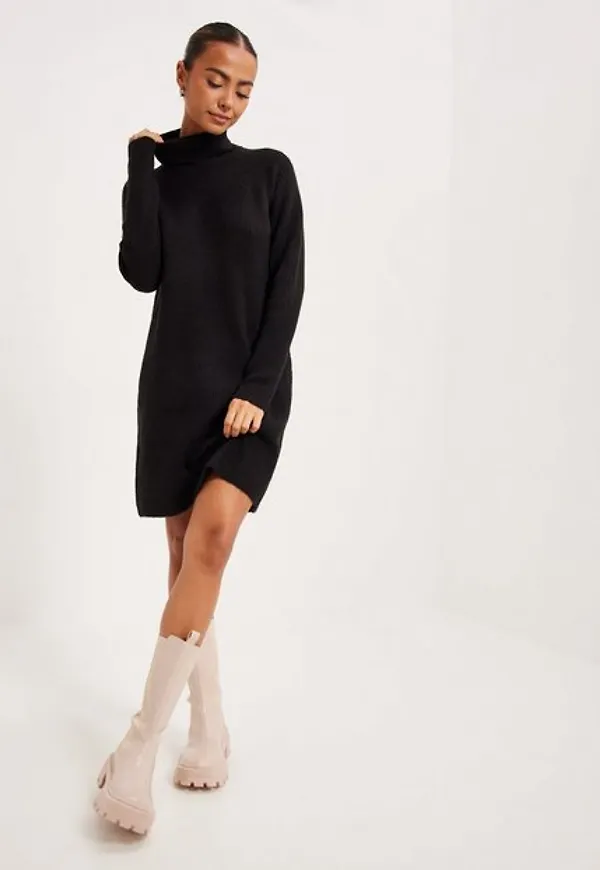 Pieces Pcellen Ls High Neck Knit Dress Noo Stickade klänningar Black