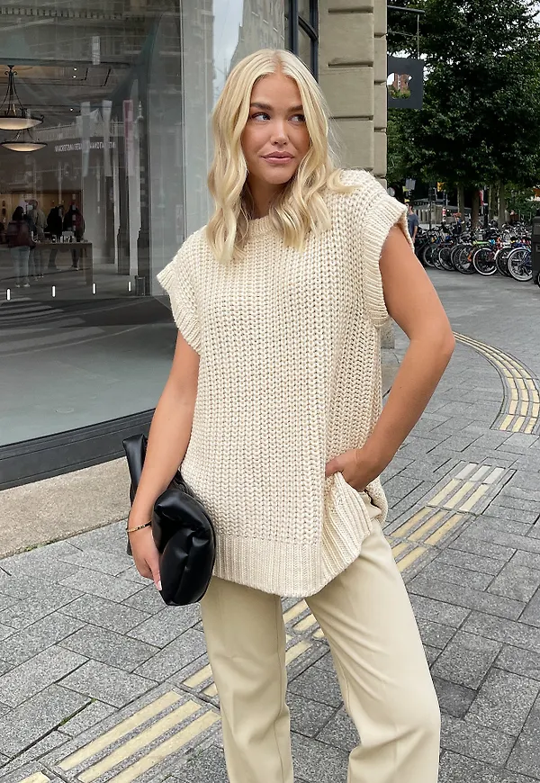Moa Mattsson x NA-KD Oversized chunky stickad väst - Offwhite