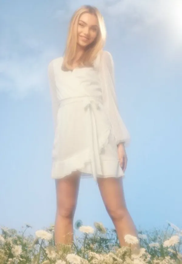 NLY Trend Stunning Wrap Dress Klänningar Vit
