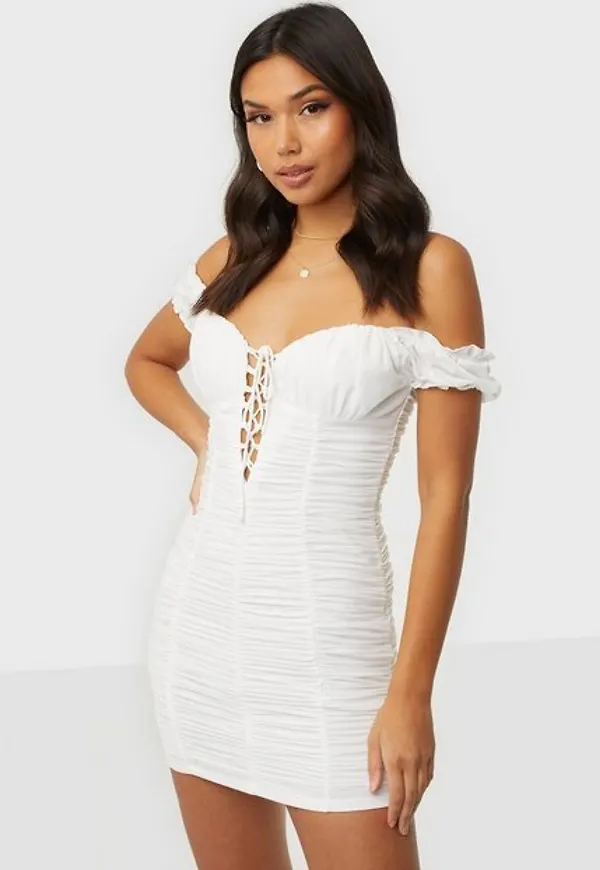 Love Triangle Garden Gate Mesh Mini Dress Fodralklänningar White