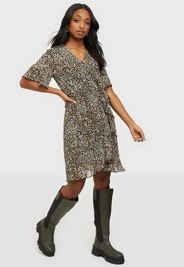 Sisters Point New Greto Dress Loose fit dresses