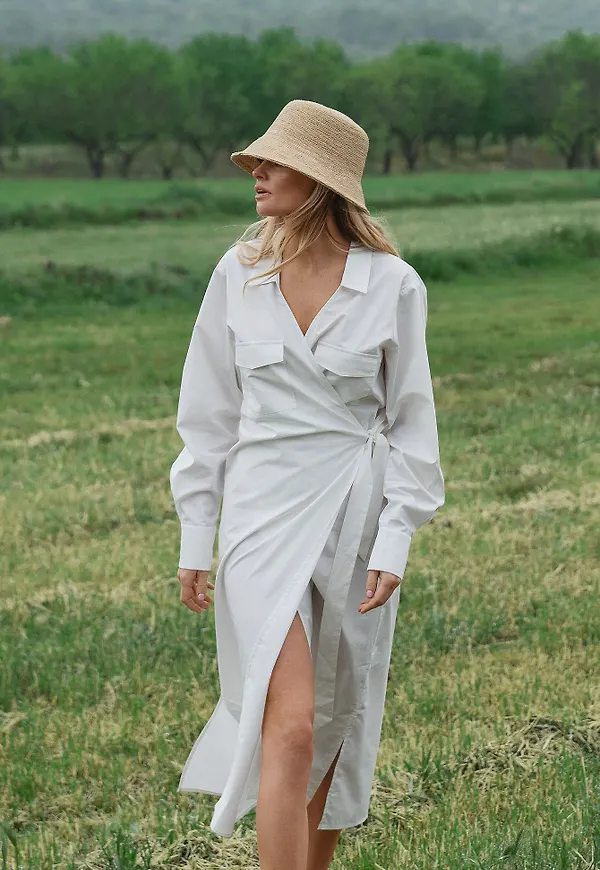 Claire Rose x NA-KD Skjortklänning Med Fickdetalj - White