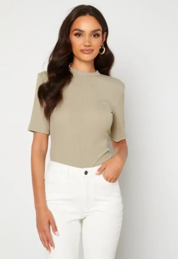 Alexandra Nilsson X Bubbleroom Power Shoulder T-shirt Beige M