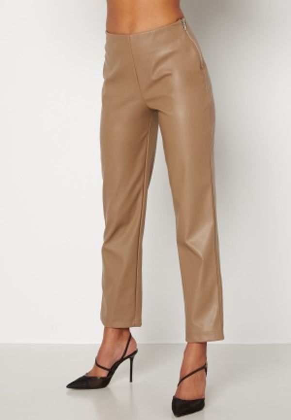 BUBBLEROOM Pailin cropped PU trousers Brown 42
