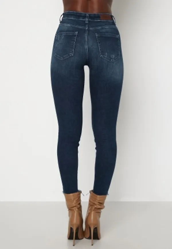 ONLY Blush Life Mid Ank Raw Jeans Dark Blue Denim L/30