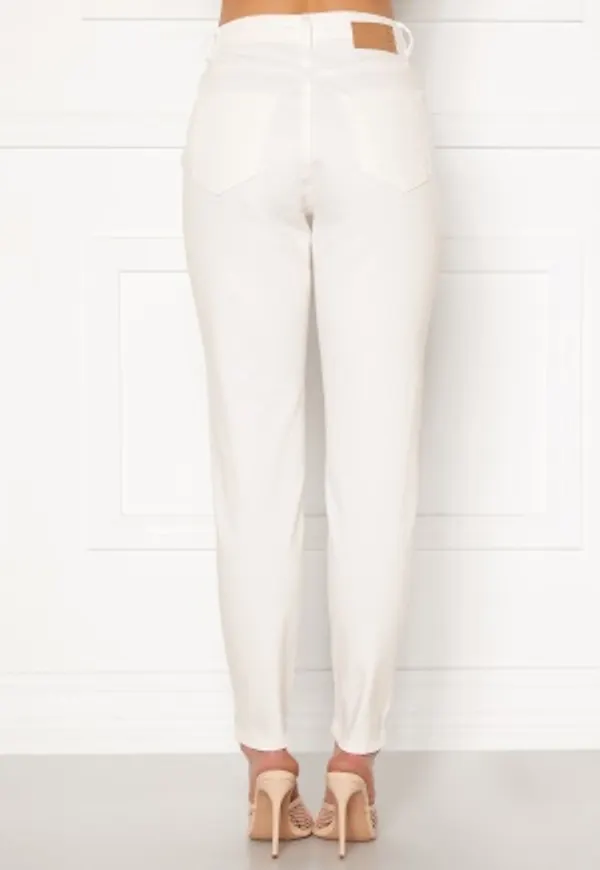 Pieces Leah Mom HW Jeans Bright White S