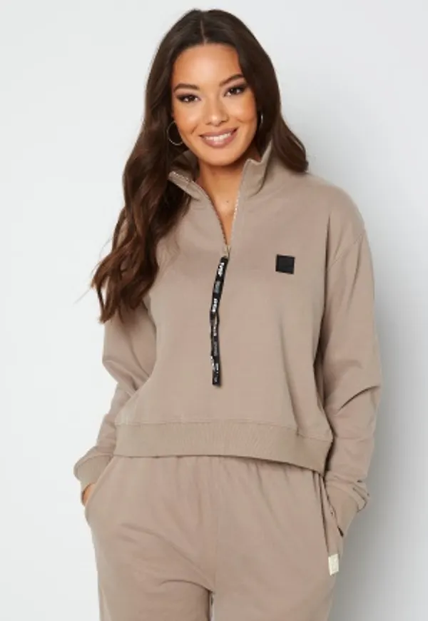 Svea W. Half Zip Badge Sweat 320 Mole L