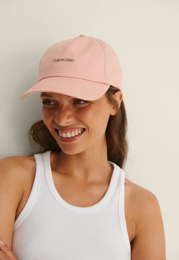 Calvin Klein Ck Cap - Pink