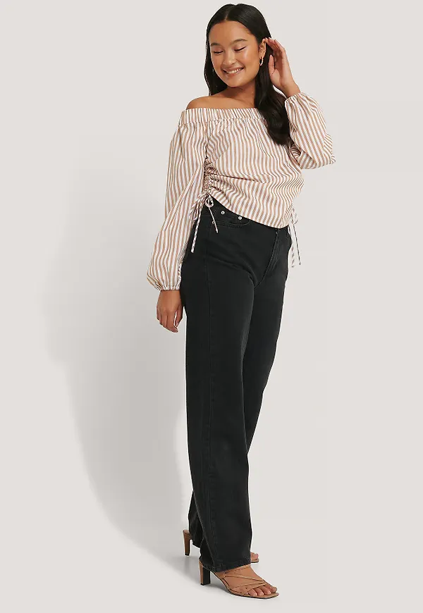 NA-KD Blus Med Dragsko I Midjan - Multicolor