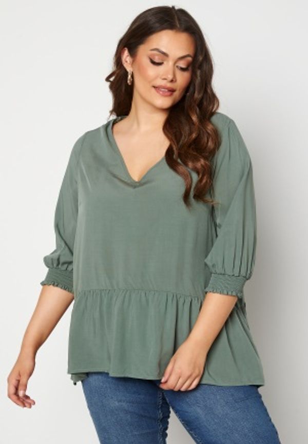 Only Carmakoma Lota 3/4 V-Neck Top Laurel Wreath 54