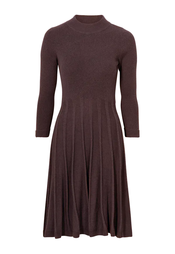Jumperfabriken - Stickad klänning Henna Dress - Brun