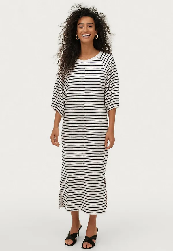 Soaked in Luxury - Klänning slInge Dress SS - Vit