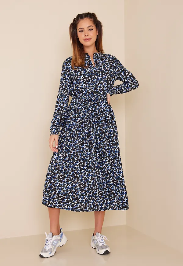 Moves - Långärmade klänningar - tanisa 2563 - Klänningar - Long dresses