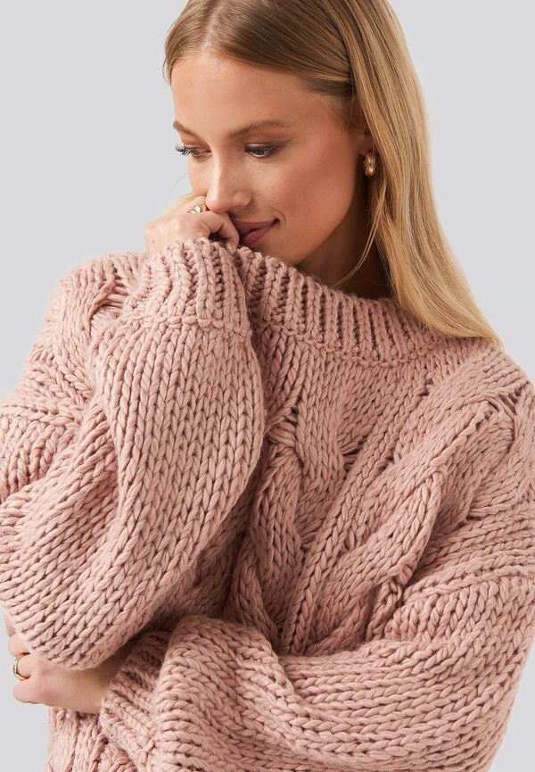NA-KD Trend Wool Blend Round Neck Heavy Knitted Cable Sweater - Pink