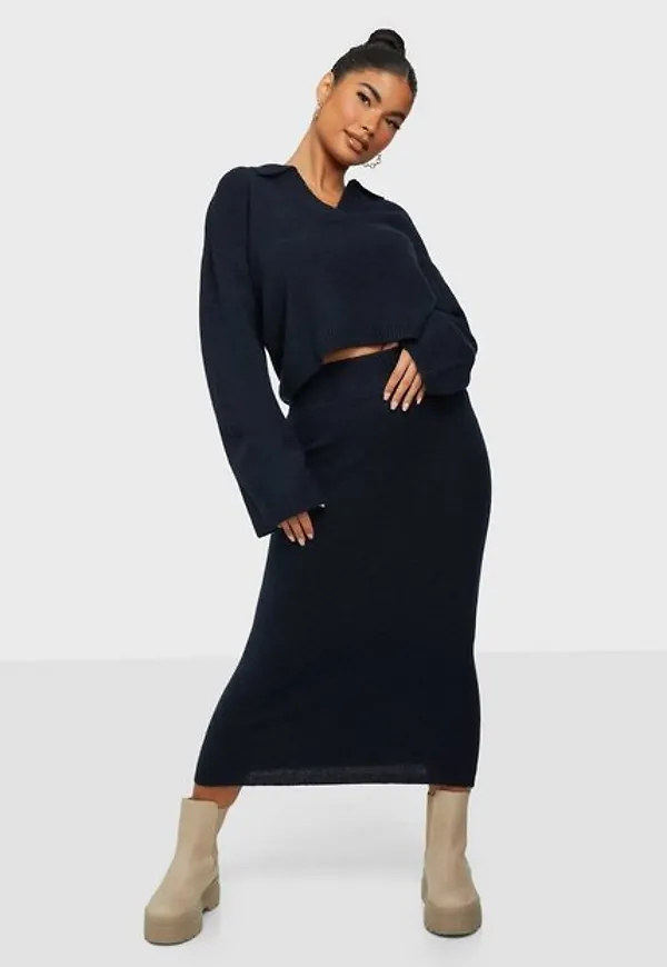 Pieces Pcsasha Hw Knit Skirt D2D Bc Midikjolar Navy Blazer