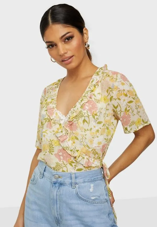 Vila Viselene S/S Wrap Top/Su Vardagsblusar