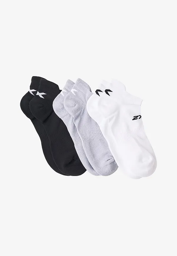 2XU - Löparstrumpa Ankle Socks 3-pack - Svart