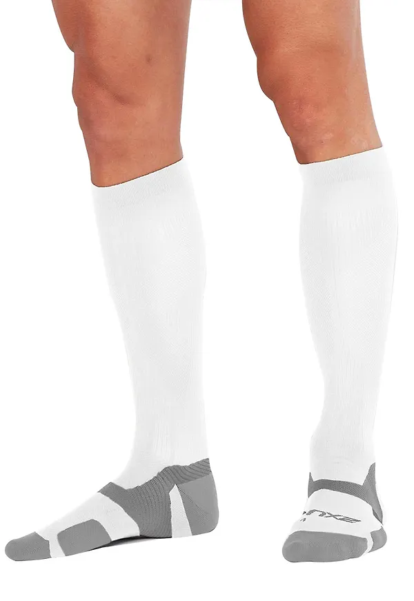 2XU VECTR Light Cushion Full Length Socks White/Grey
