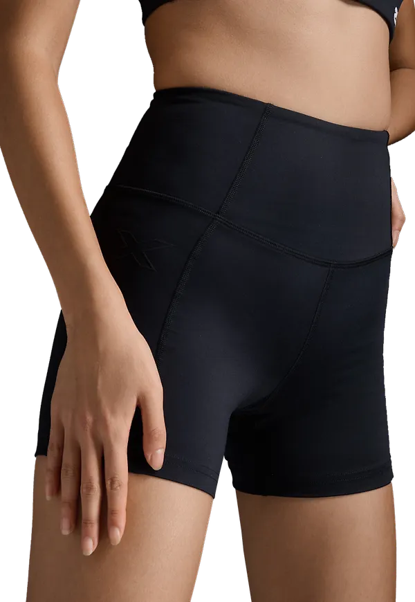 2XU Women's Form Soft Touch Hi-Rise Compression 4 Inch Shorts Black/Black