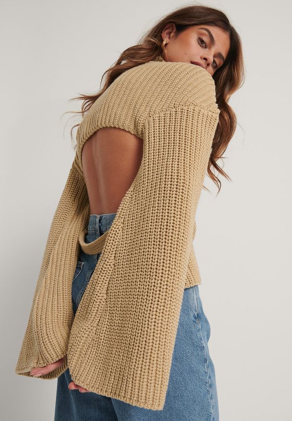 Stéphanie Durant x NA-KD Recycled Stickad Tröja Med Utskurna Partier Bak - Beige