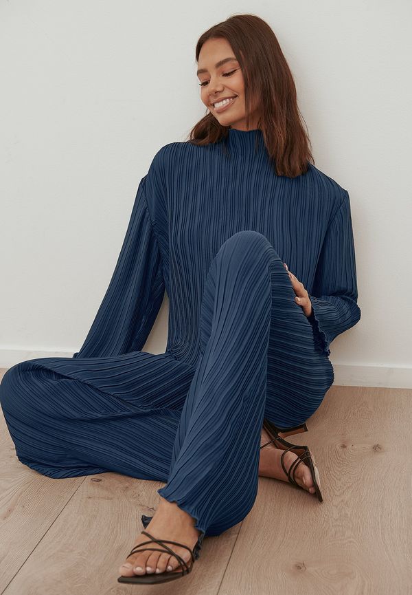 Curated Styles Plisserade byxor - Navy