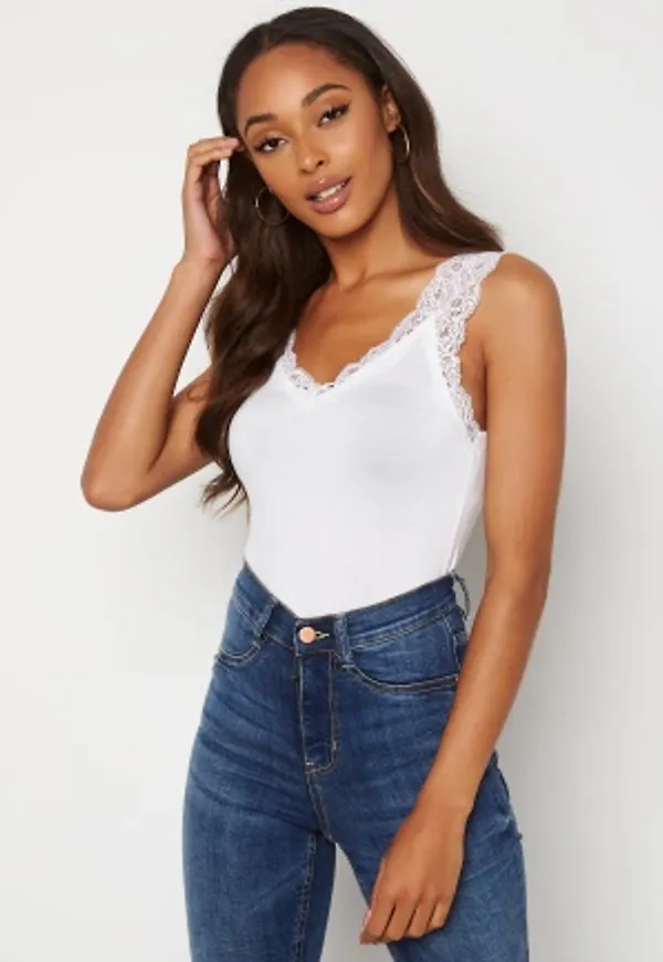 Pieces Barbera Lace Top bright white L