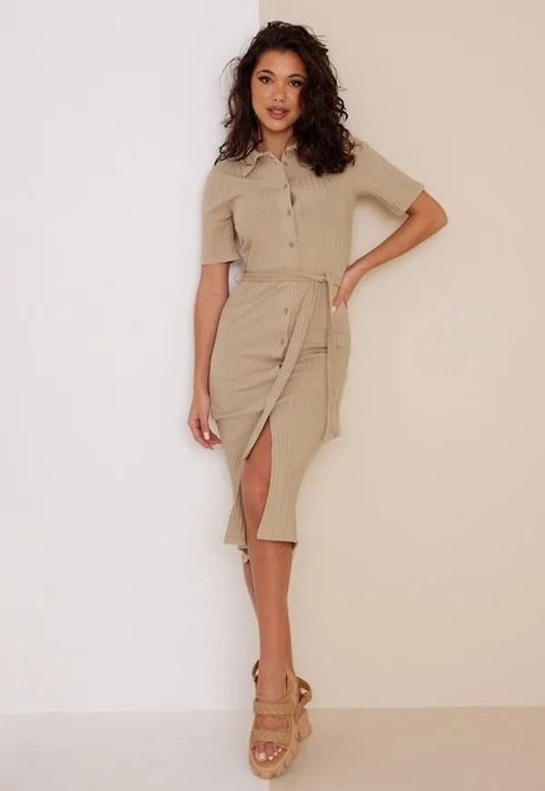 Pieces Pctiana Ss Midi Dress Bc Fodralklänningar White Pepper