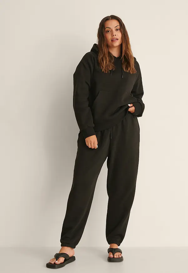 NA-KD Basic Ekologiska sweatpants med borstad yta och dragsko - Black
