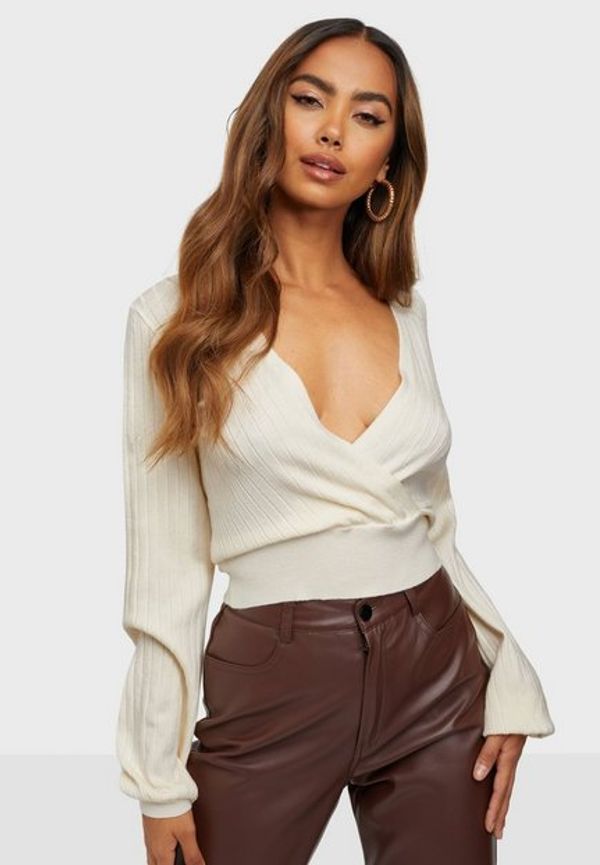 Missguided Plunge Ribbed Long Sleeve Top LÃ¥ngÃ¤rmade toppar