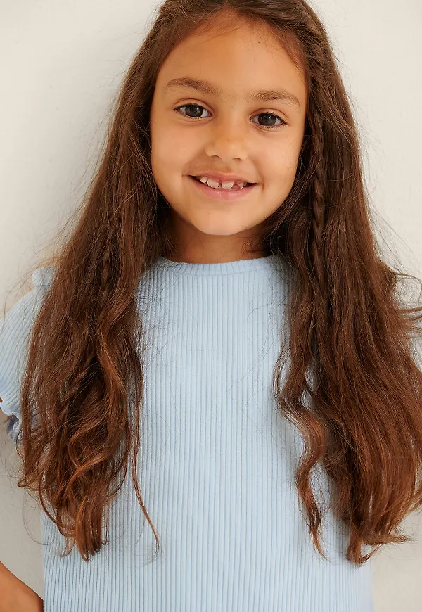 KIDS by NA-KD Ekologisk Ribbad T-Shirt Med Babylock-Design - Blue